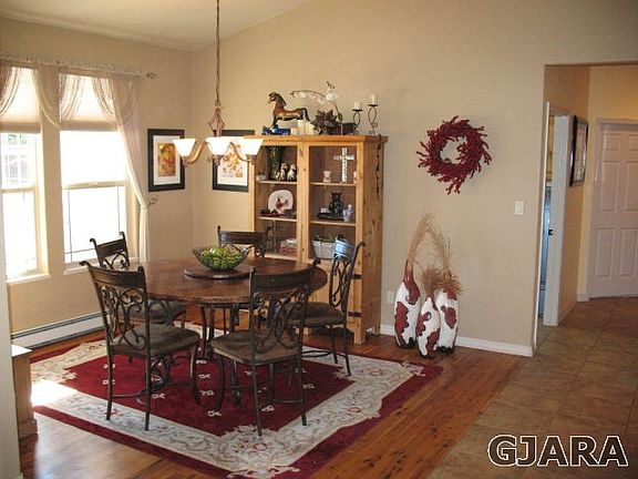 Formal dining room