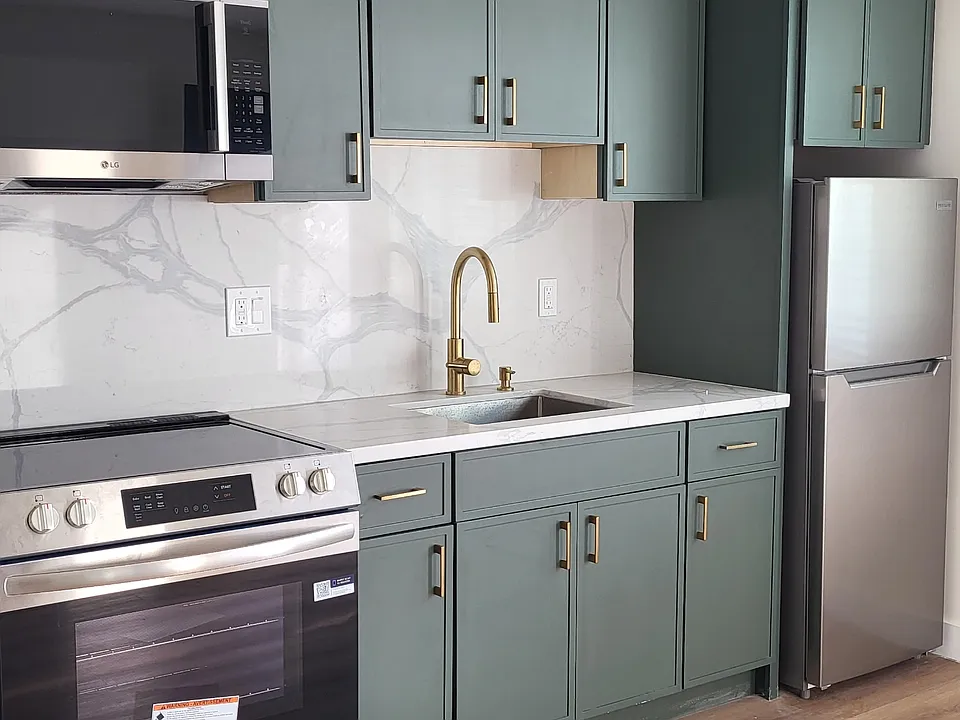 10832 1/2 Odell Ave