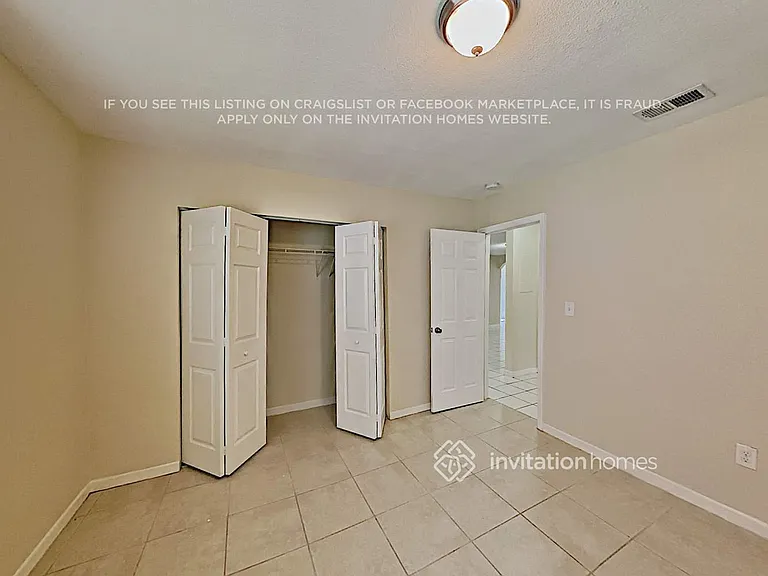 6433 NW 21st Ct — Photo 10