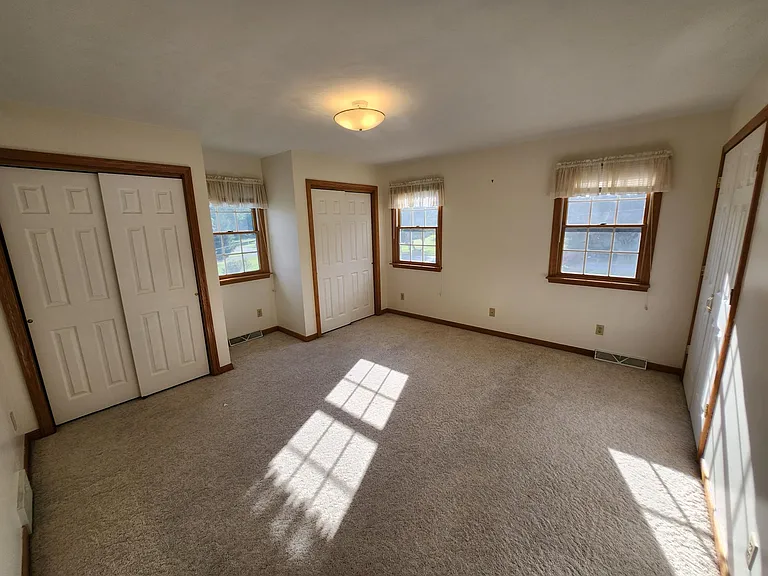 2027 Parkdale Ave #2027 — Photo 20
