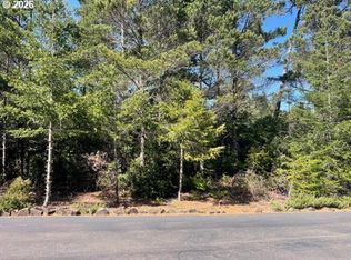 Wood Lake Way #400, Florence, OR 97439