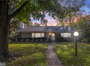 228 Brookthorpe Cir, Broomall, PA 19008