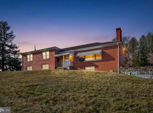 100 High St, Pine Grove, PA 17963