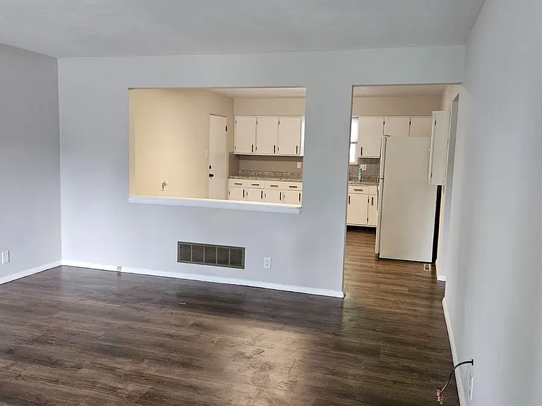 922 S 74th St #922 — Photo 7