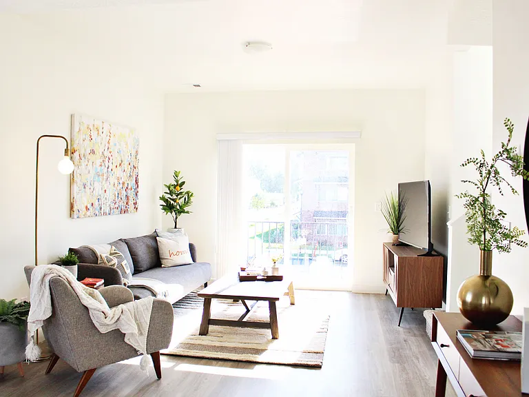 860 Place Townhomes — Photo 62