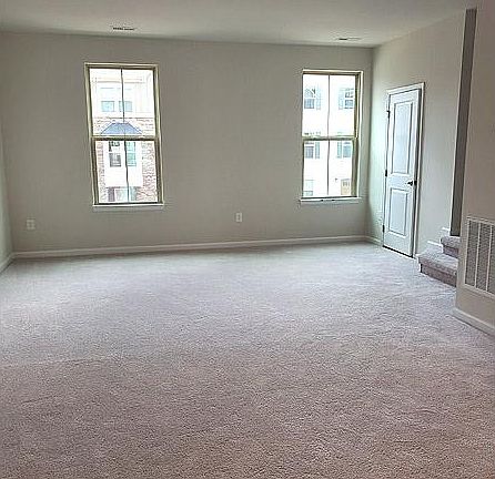 4th image of 214 Timber Forest Ln