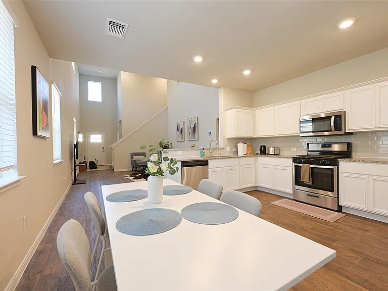 14008 Levy Ln — Photo 4