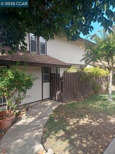 5458 Roundtree Dr APT F, Concord, CA, 94521