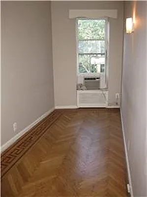 Rented by Douglas Elliman | media 19