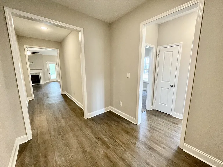 5177 Maxwell Rd — Photo 8