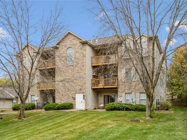 2857 Coral Ct APT 302, Coralville, IA 52241
