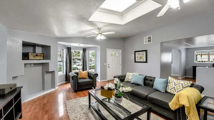 5 bed, $5,750 — Photo 3