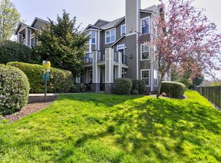 501 Springtree Ln, West Linn, OR 97068