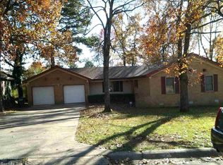 15 Carmen Ct, Jacksonville, AR 72076