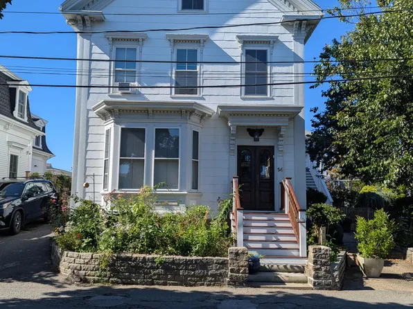 14 Center Street APT E, Provincetown, MA 02657