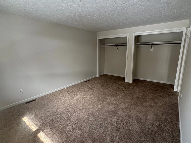 32 Spring Hl — Photo 8