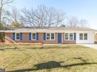 219 Laverne Dr, Warner Robins, GA 31088