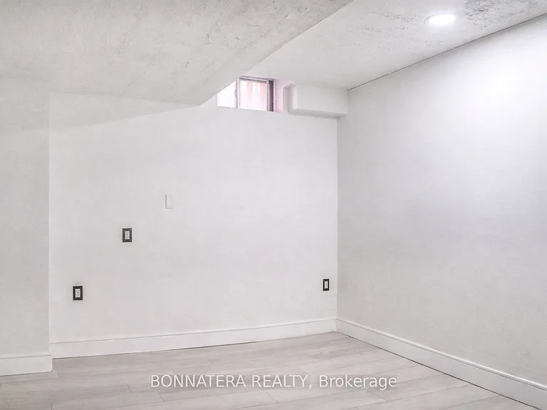 6175 Ford Rd — Photo 5
