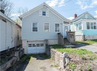 127 Neutral Ct, Syracuse, NY 13208