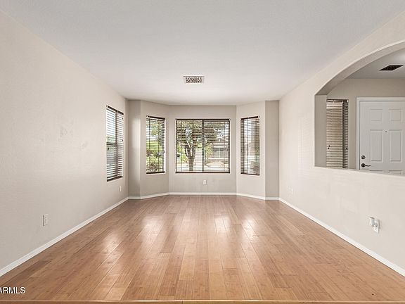 5th image of 18193 W SAGUARO Lane