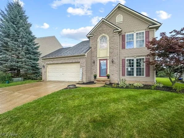1290 Edgewood Ln, Streetsboro, OH 44241