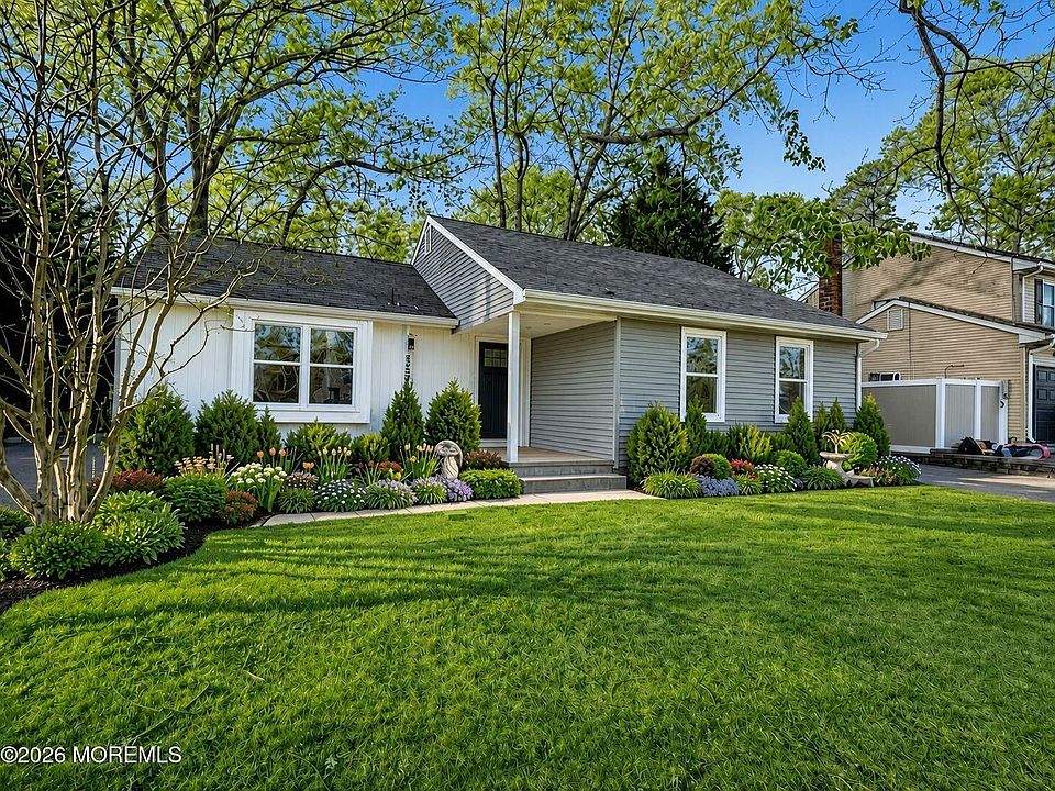 1st image of 2365 Huckleberry Road