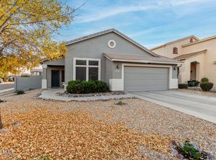635 W Green Tree Dr, San Tan Valley, AZ 85143