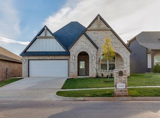 18448 Autumn Grove Dr, Edmond, OK 73012