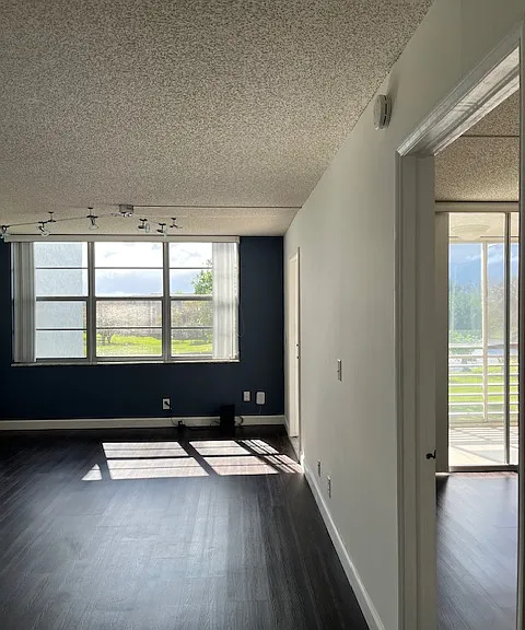 9441 Live Oak Pl #307 — Photo 2