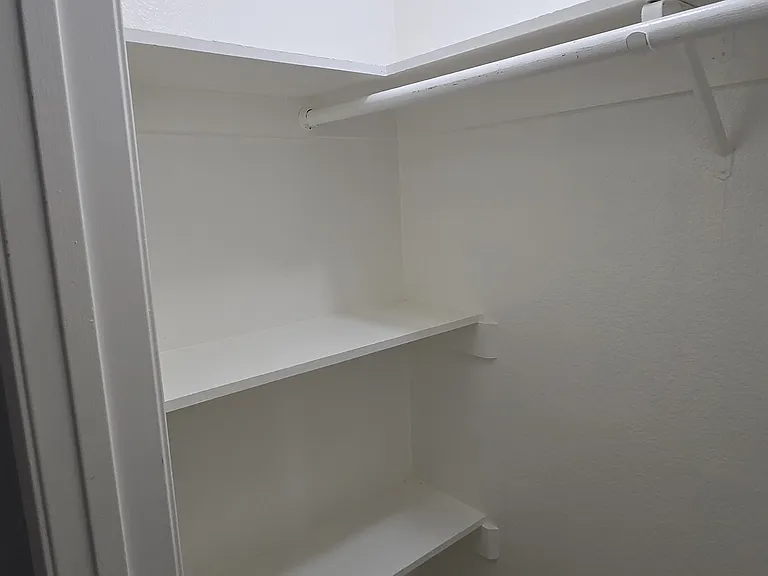 4321 Lennox Blvd — Photo 3
