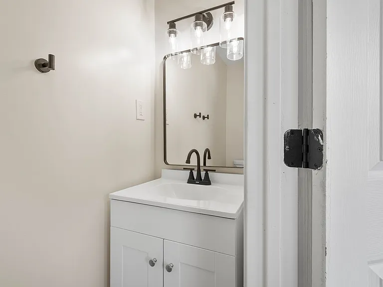 313 Kambach Street — Photo 12