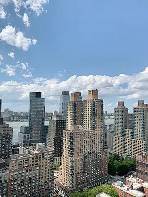 Rented by Algin Management | media 21