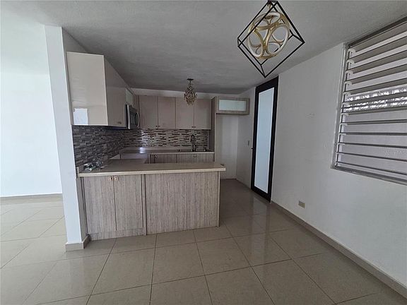 4th image of 24 calle 35 VILLA CAROLINA