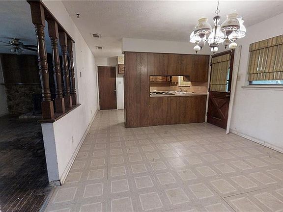 3rd image of 207 Tanco Ln