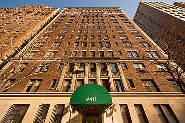 440 West End Avenue in Upper West Side