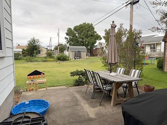 5th image of 1103 W Cheffield Dr