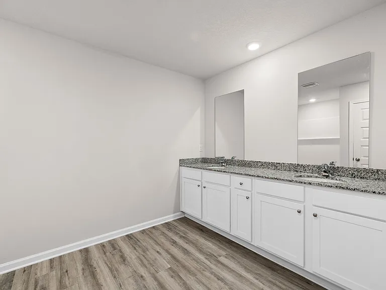 7337 Morningside Dr — Photo 13