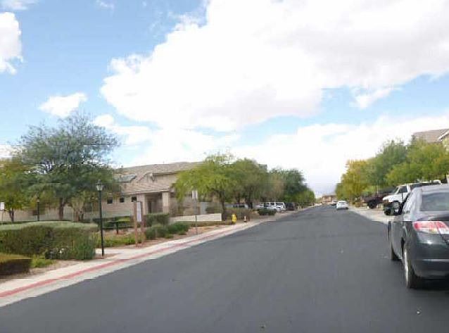 Exterior Neighborhood (street photo)