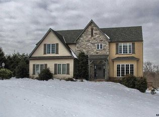 35 Kohler Ct, Red Lion, PA 17356