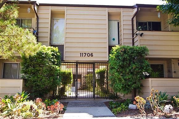 2nd image of 11706 Kling St #K6dhjf1rz