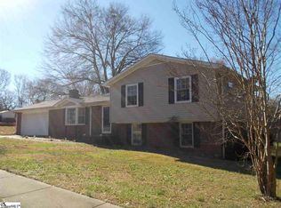 101 Glenda Ln, Greenville, SC 29607