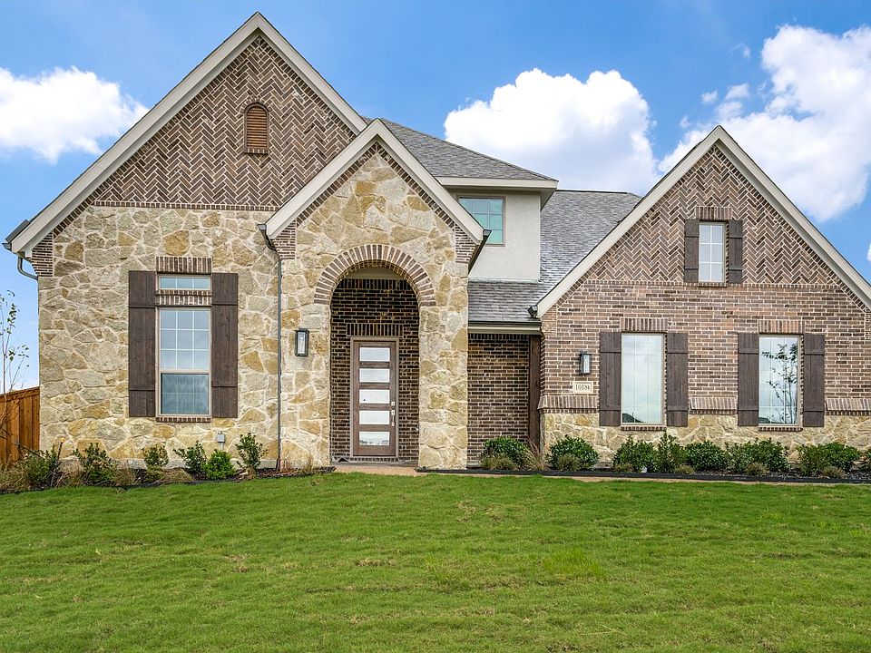 1st image of 1018 Paradise Ln