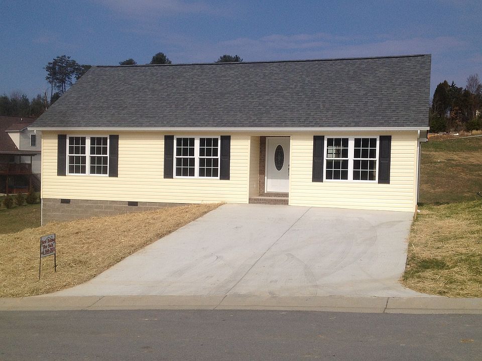 1st image of 211 Bradford Ln