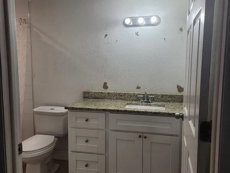 8518 Woodlake Dr #2 — Photo 26