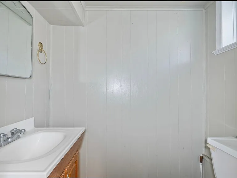 9967 Verree Rd — Photo 2