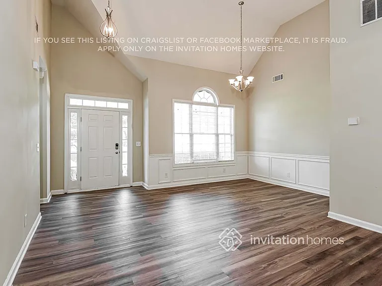 1103 Mason Lee Ave — Photo 6