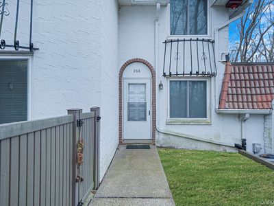 268 Brettonwoods Drive, Coram, NY, 11727