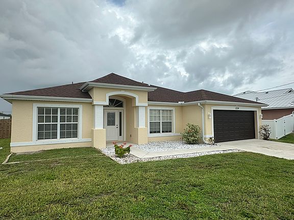 5th image of 1334 NW 15th Pl