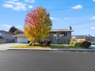 1433 Rimrock Ave, Richland, WA 99352