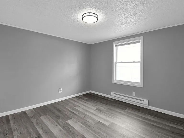 Willow Run Apartments — Photo 12
